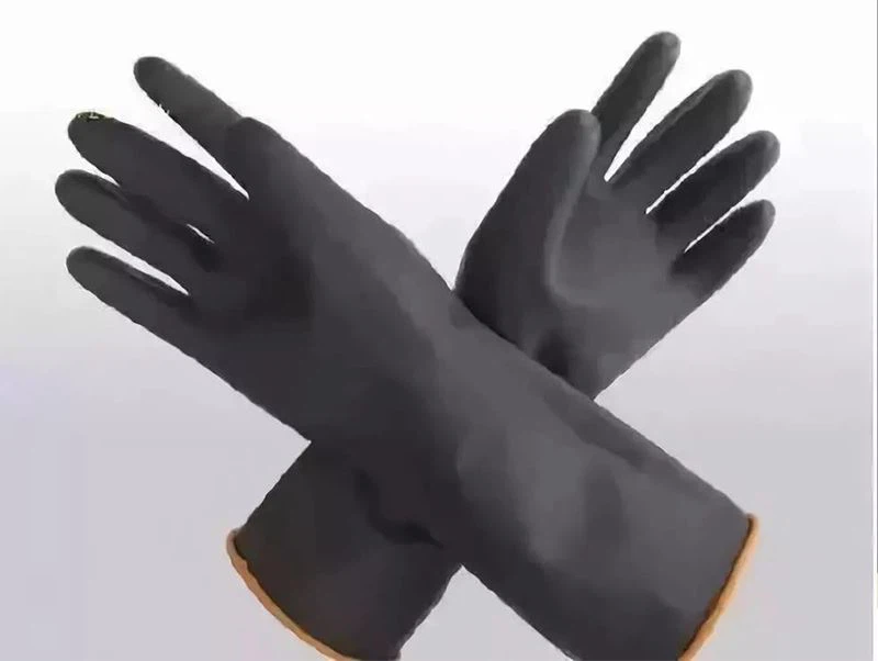3 3